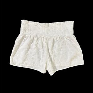 Vineyard Vines White Flowy Cotton High Waisted Smocked Shorts - Medium